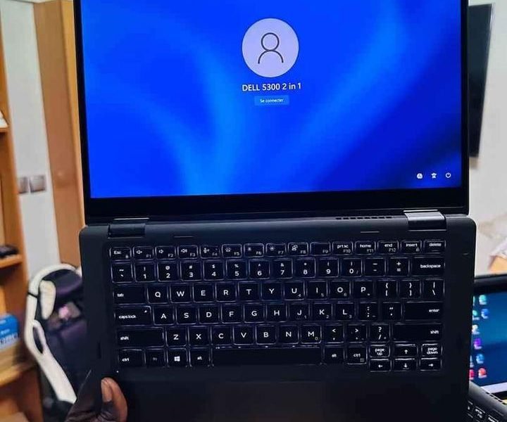 Dell Latitude 5300 2-in-1 Tactile Rotatif