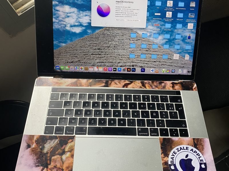 Macbook pro 2017 ecran fissure touch bar