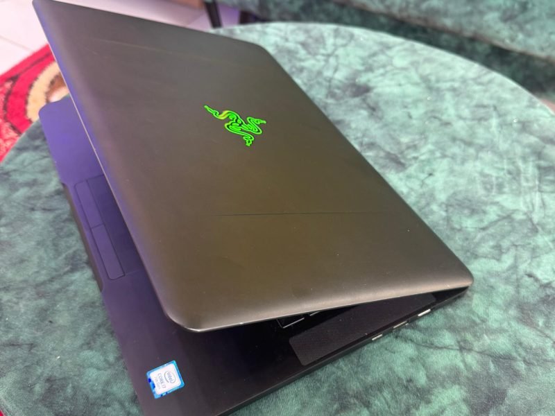 Razer Blade 🐍 Gamer 🎮