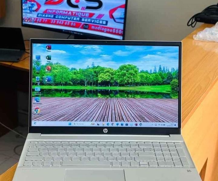 🔥Hp Pavilion Laptop 15 - Nv Modele ▪️ core i7 11e gen ( 8Cpus ) 2.8ghz de base turbo 4.4ghz