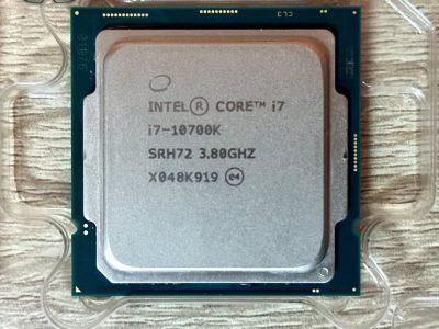 Processeur i7 10700k 3.8Ghz + carte mère gameur + 8 Go de ram