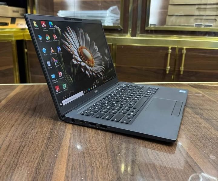 🔥PROMO🔥 **Dell latitude 7400 ** Core i5 8th gen Ram 16gb extensible