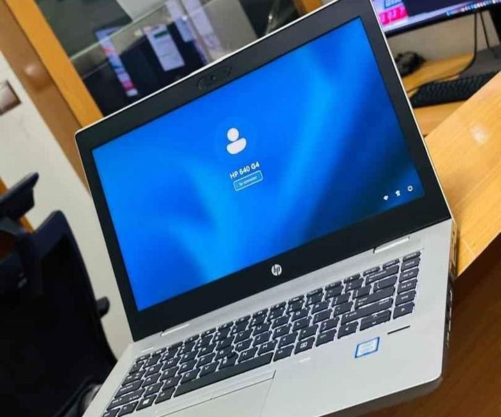 🔥 Hp Probook 640 G4 ♻️ 8e génération ( 8Cpus ) ♻️ Core i5 - turbo 3.9ghz ♻️ Ram 8gb ddr4