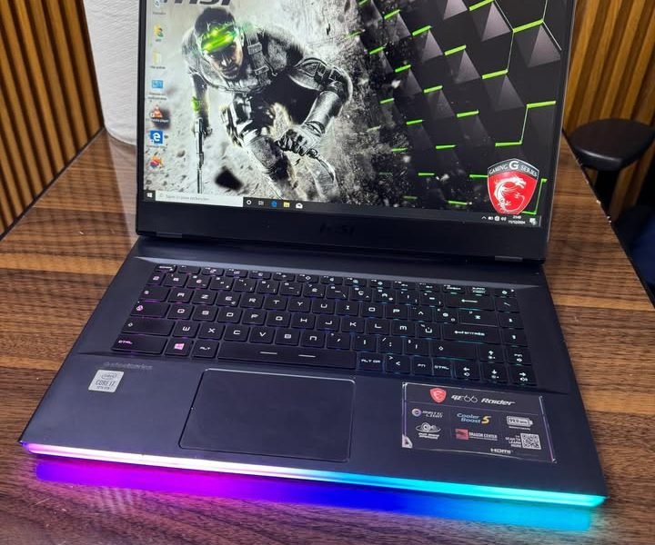 MSI GE66 Raider Core i7 10th gen Ram 32gb Disk ssd 512gb Graphics Nvidia RTX 2070 8gb dédiée