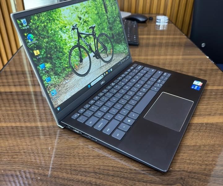 Dell Vostro Core i5 11th gen Ram 08gb Disk 256gb ssd Ecran 13pouces