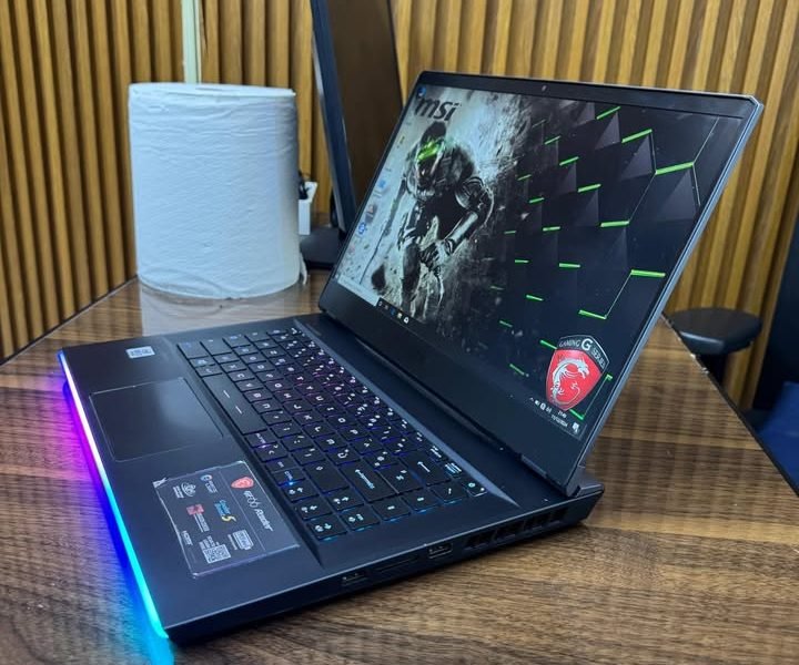MSI GE66 Raider Core i7 10th gen Ram 32gb Disk ssd 512gb Graphics Nvidia RTX 2070 8gb dédiée