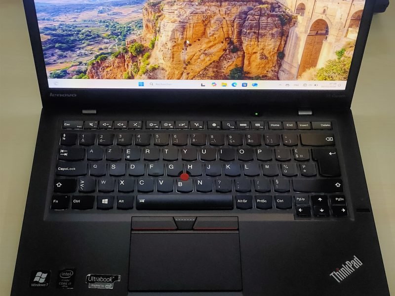 Lenovo X1 Carbon