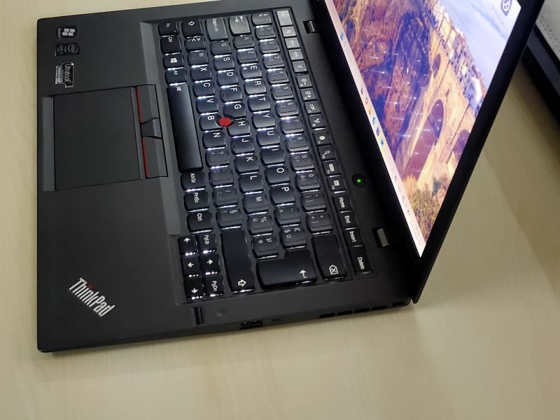 Lenovo X1 Carbon