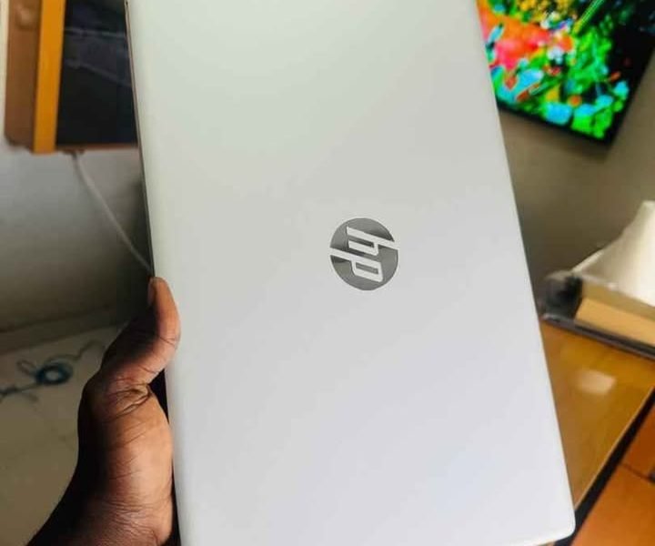 💥 HP Laptop 17 - UltraSlim 2023 12e generation ( 8Cpus ) Ryzen 5 series 7000 2.8ghz