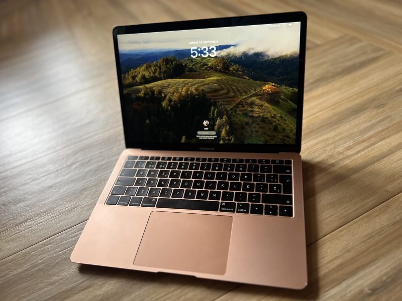 MacBook air 2019 rose gold