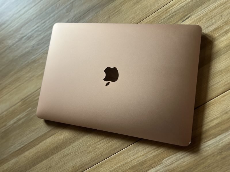 MacBook air 2019 rose gold